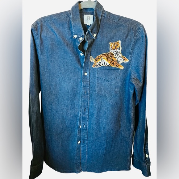 Dresses & Skirts - Denim Button-Down Shirt w/ Embroidered Tiger Back | Size L - Made by Aloha